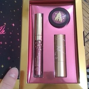 Disney colourpop- Belle trio